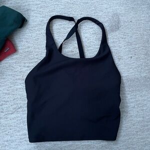Black sporty tank top #activewear
Fits like the lululemon align tank top